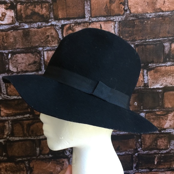 Vintage Accessories - Vintage Wool Black Floppy Hat